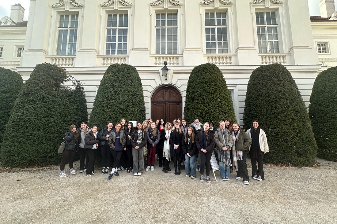 Students outside the Josephinum